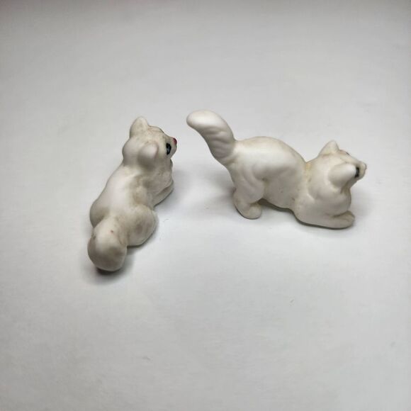 Set of Two Small Vintage White Porcelean Cats - Picture 2 of 5
